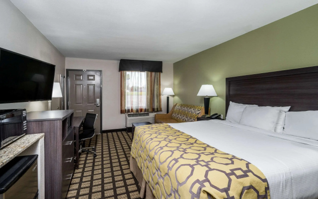 photo 4 of Baymont by Wyndham Clarksville