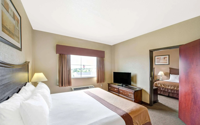 photo 3 of Best Western Decatur Inn