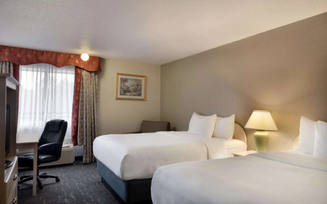 photo 4 of Baymont by Wyndham Des Moines North