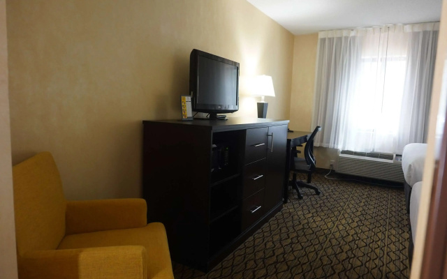 photo 3 of Baymont by Wyndham Bridgeport/Frankenmuth