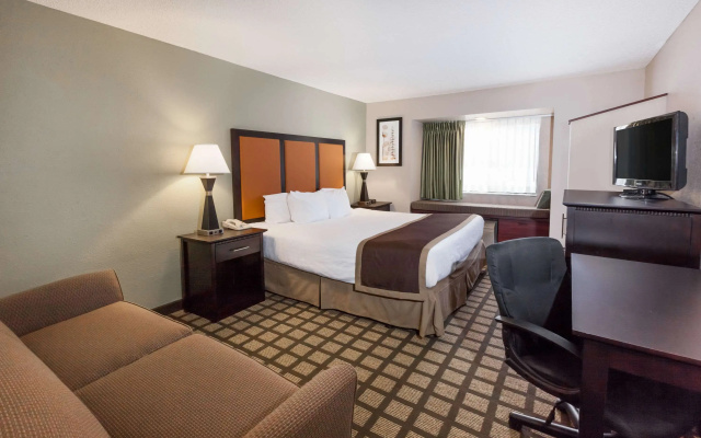 photo 5 of Baymont by Wyndham Gaylord