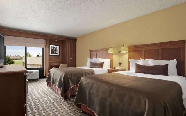 photo 4 of Baymont by Wyndham Lewisville