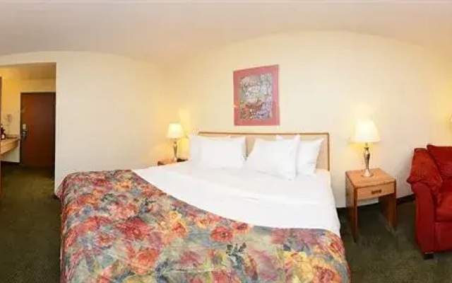 photo 3 of Baymont Inn and Suites Decatur