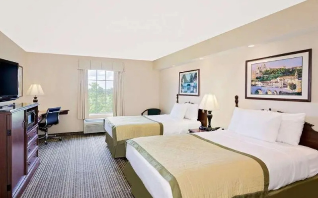 photo 4 of Baymont Inn & Suites Georgetown/Near Georgetown Marina