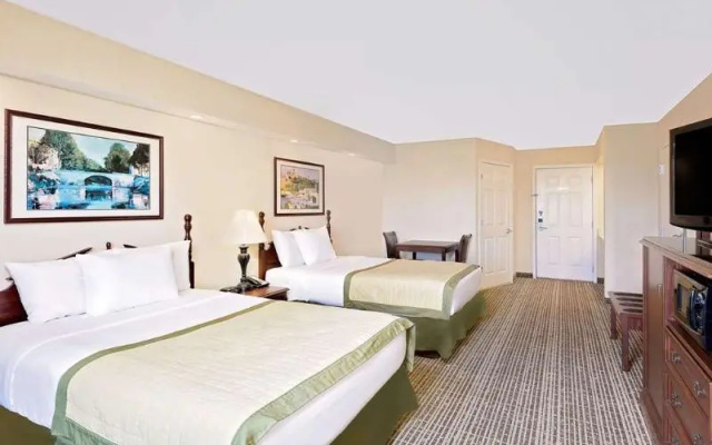 photo 5 of Baymont Inn & Suites Georgetown/Near Georgetown Marina