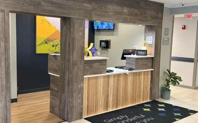 photo 3 of Baymont Inn And Suites Grand Rapids