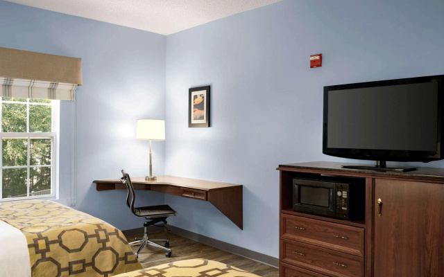photo 5 of Baymont by Wyndham Henderson Oxford