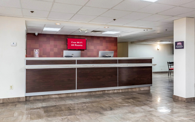 photo 2 of Red Roof Inn PLUS+ & Suites Houston - IAH Airport SW