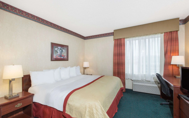 photo 5 of Baymont by Wyndham Jonesboro