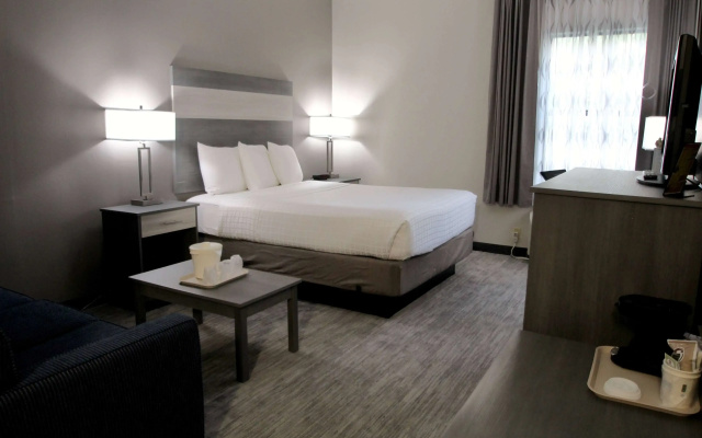 photo 3 of Baymont Inn & Suites by Wyndham Lafayette/Purdue Area