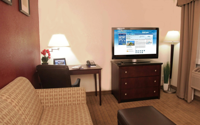 photo 4 of Studio 6 Suites Lawndale, CA – South Bay