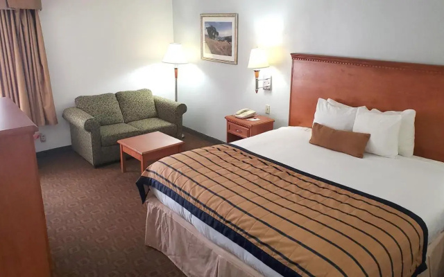photo 4 of Coratel Inn & Suites by Jasper New Braunfels IH-35 EXT 189