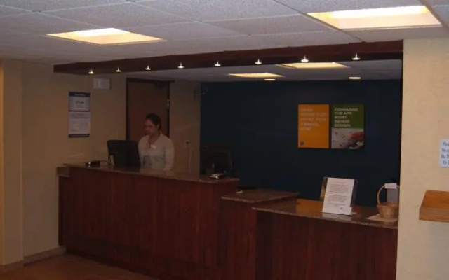 photo 3 of Baymont Inn And Suites Ohare