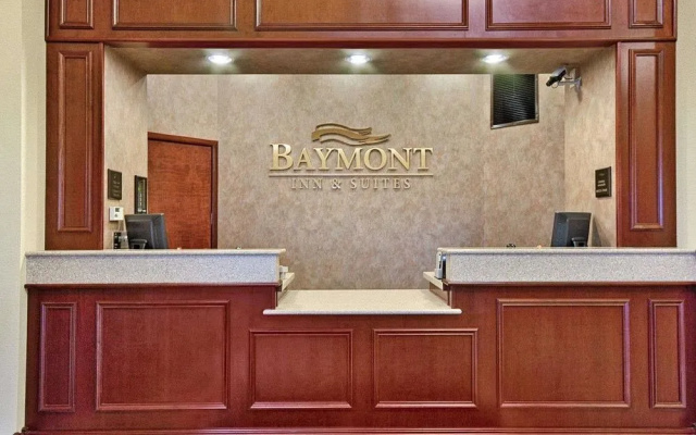 photo 2 of Baymont Inn & Suites Plymouth