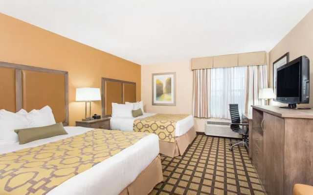 photo 3 of Baymont Inn & Suites Plymouth