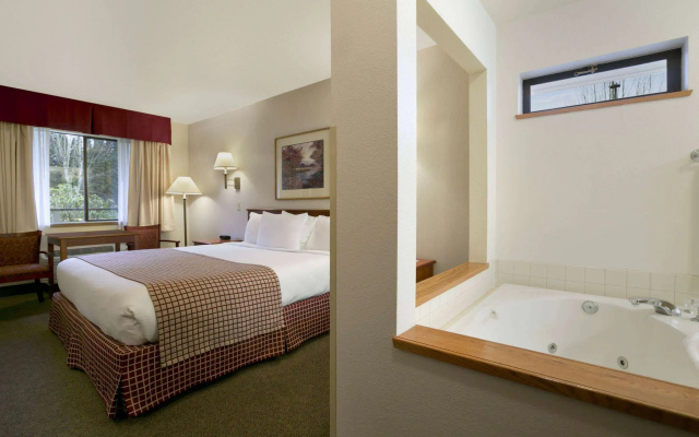 photo 5 of Baymont by Wyndham Seattle/Kirkland WA