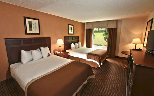 photo 2 of Baymont by Wyndham Branson - On the Strip