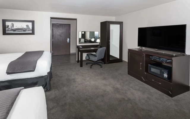 photo 4 of Baymont Inn And Suites Glenview