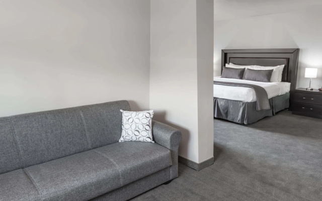 photo 5 of Baymont Inn And Suites Glenview