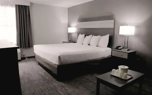 photo 4 of BAYMONT INN &amp; SUITES LAFAYETTE/PURDUE AREA