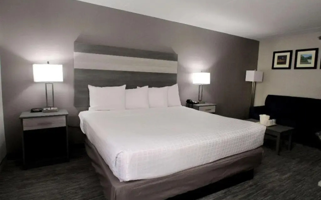photo 5 of BAYMONT INN &amp; SUITES LAFAYETTE/PURDUE AREA