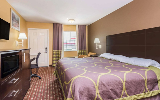 photo 4 of Super 8 by Wyndham Lake Charles Northeast