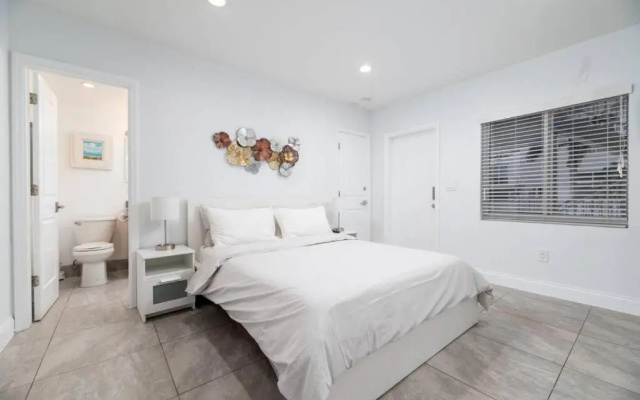photo 4 of Bayshore Breeze 2 - Fort Lauderdale Beach