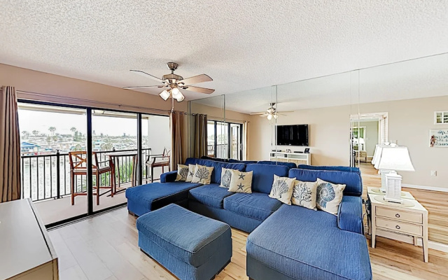 photo 3 of Bayshore Unit 402 - 2 Br Condo