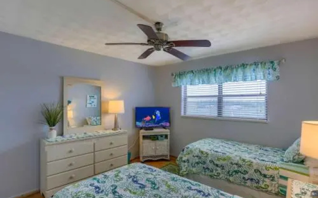 photo 4 of Bayshore Yacht & Tennis Club Luxury Condominiums