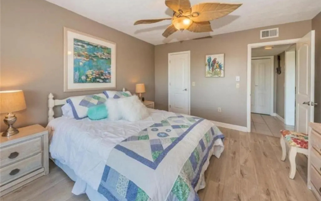 photo 2 of Bayshore Yatch Tennis Condo 2br 3 beds, Walking Distance to Beautiful Quite Beach