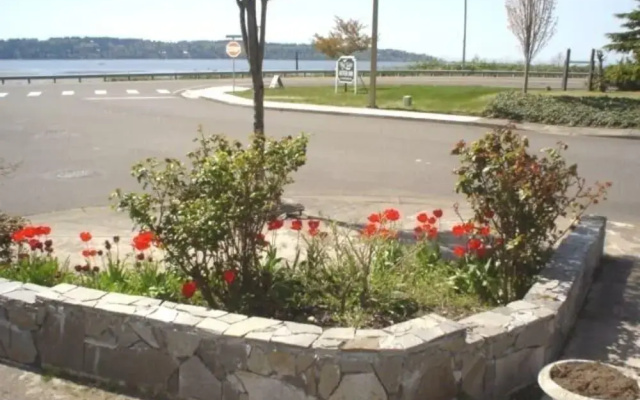 photo 3 of Bayside Motor Inn