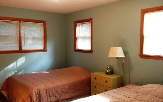 photo 2 of Bayside Retreat - Three Bedroom Cottage