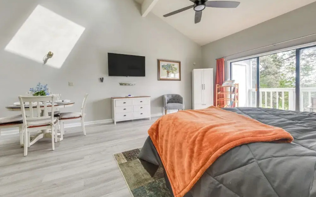 photo 4 of Baytree Golf Colony Studio ~ 5 Mi to Beach!
