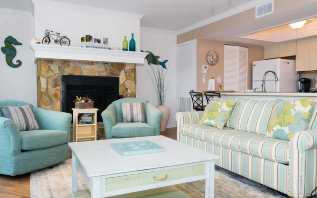 photo 5 of Bayview Condo G