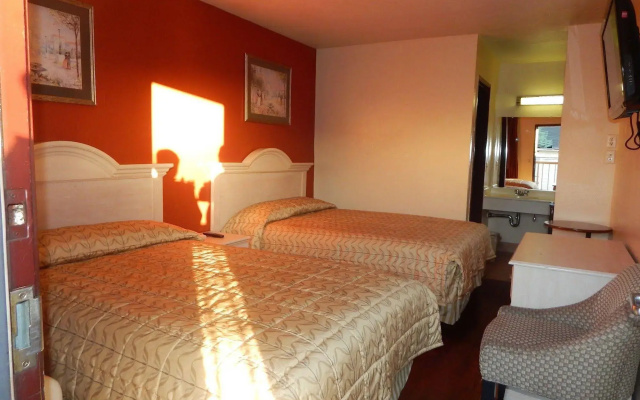 photo 3 of Bayview Motel