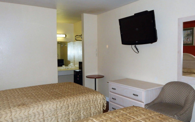 photo 4 of Bayview Motel