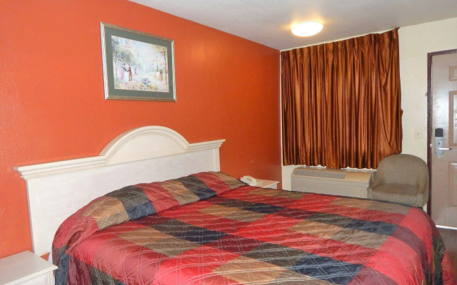 photo 5 of Bayview Motel