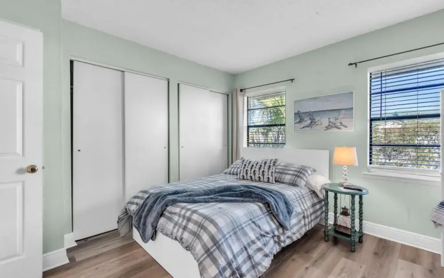 photo 5 of Bayview Beach Condo