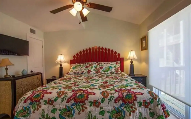photo 5 of Beach Axis W by Meyer Vacation Rentals