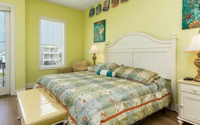 photo 3 of Beach Baby East by Meyer Vacation Rentals