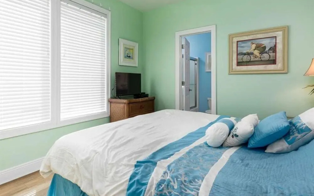 photo 4 of Beach Baby East by Meyer Vacation Rentals