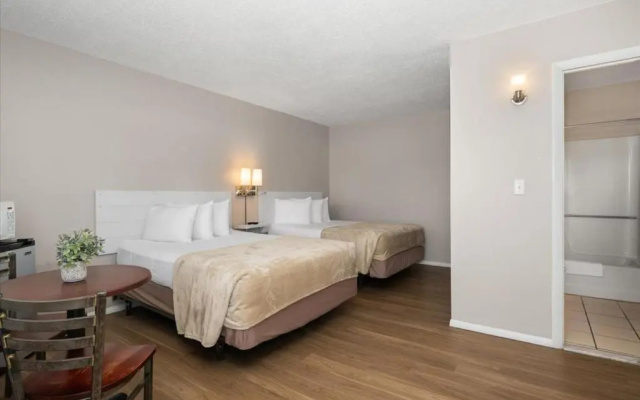 photo 4 of Beach Bum West-O Motel