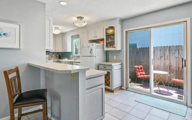 photo 3 of Beach Bungalow 700