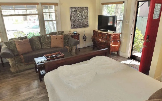 photo 2 of Beach Bungalow-lb