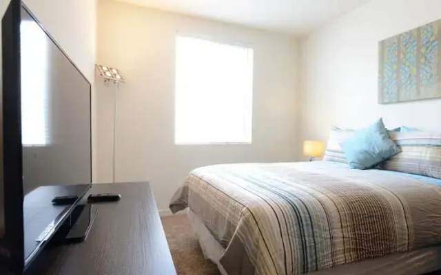 photo 2 of Beach City Suite #3