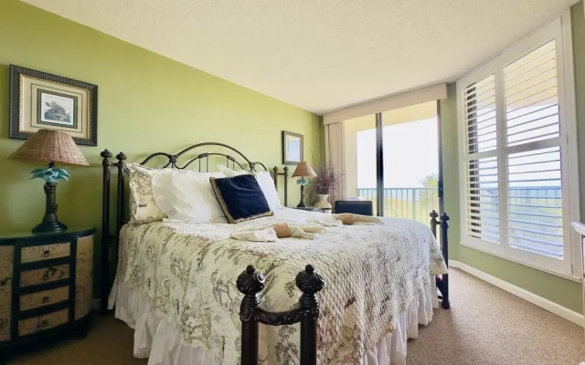 photo 2 of Beach Club Iii 1e 3 Bedroom Condo by RedAwning, North Myrtle Beach