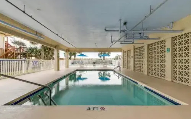 photo 5 of Beach Club III - 6B by RedAwning