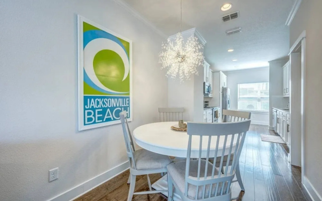 photo 5 of Beach Escape Three - Luxury Townhome