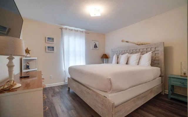 photo 3 of Beach House - Crystal Tides by Panhandle Getaways
