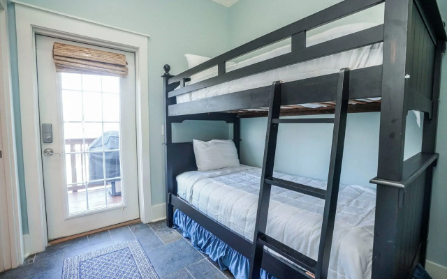 photo 2 of Beach House - Glory Daze by Panhandle Getaways